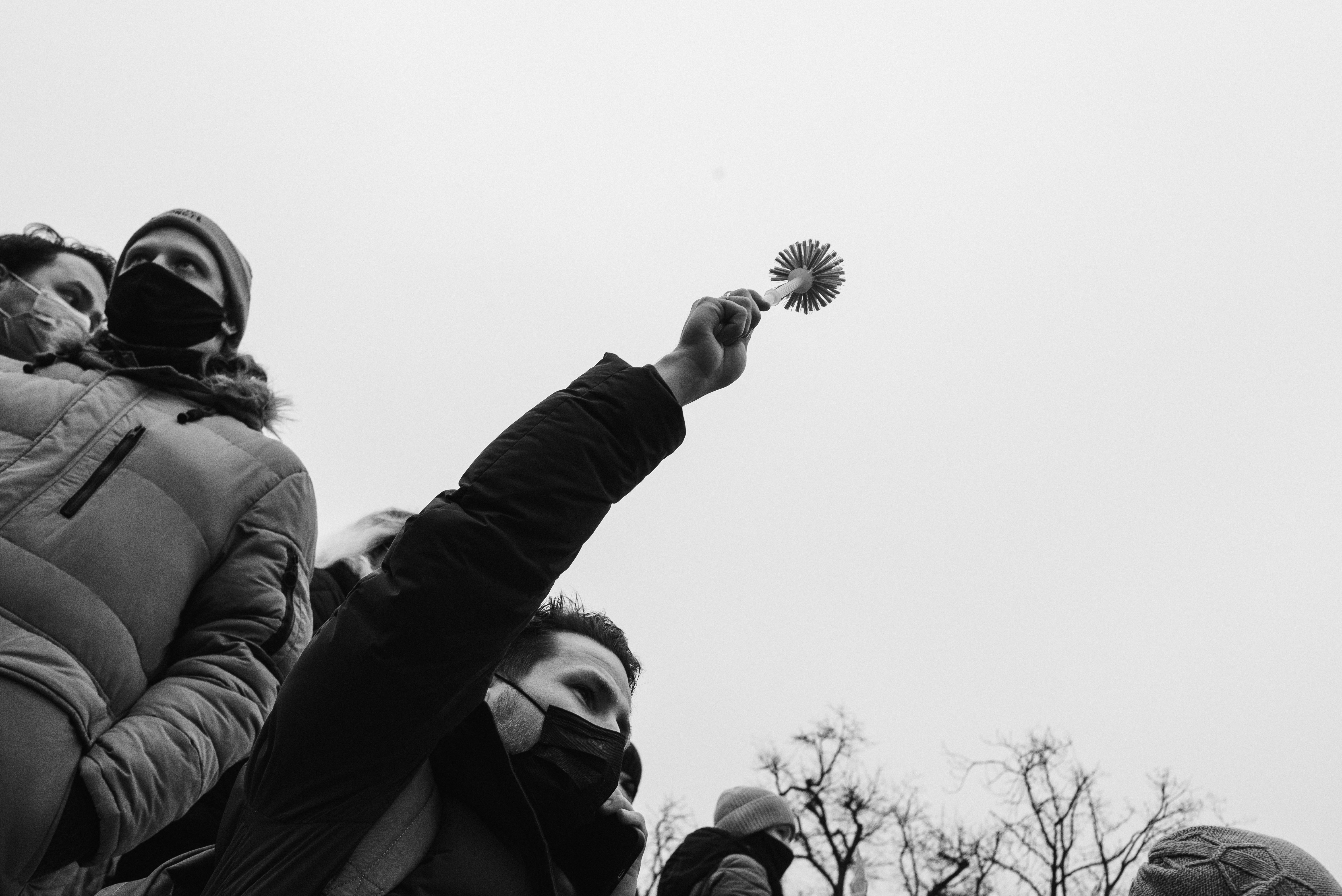 Протест это. Протесты в России чб. Чб фото протестов. Молодежные протесты в России чб.